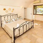 Anfora By Ostuni